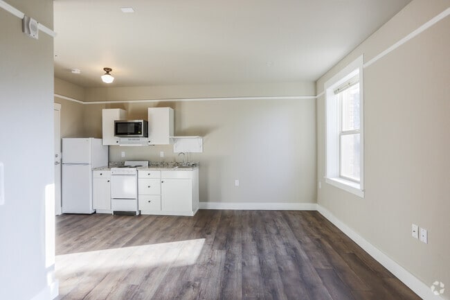 Interior Photo - Tabor Commons