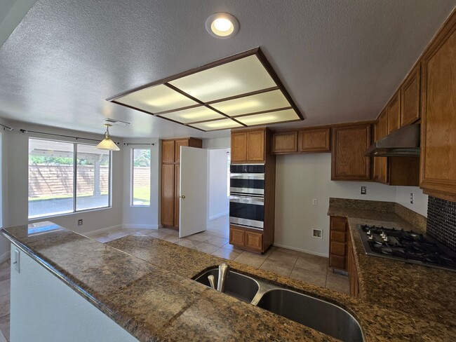 Building Photo - 3207 Maricotte Dr