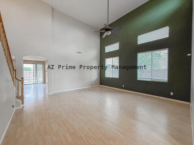 Building Photo - 17647 W Rimrock St