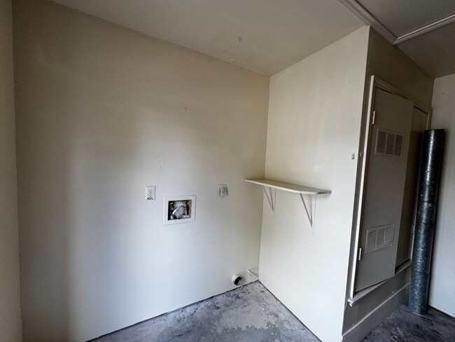 Building Photo - 14414 Watermill