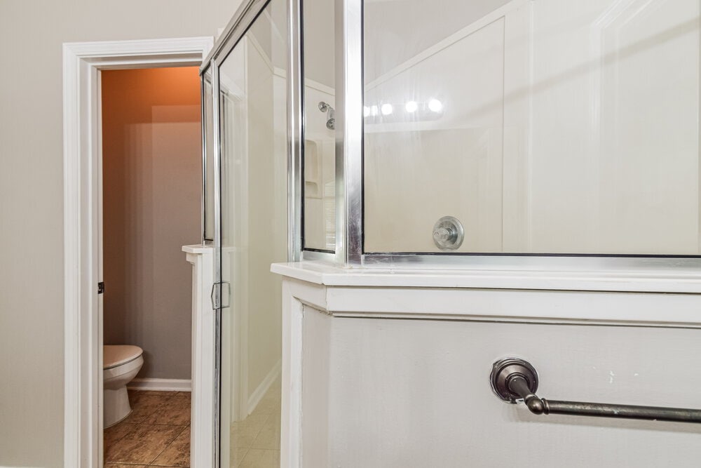 Building Photo - 5774 Bedford Loop E