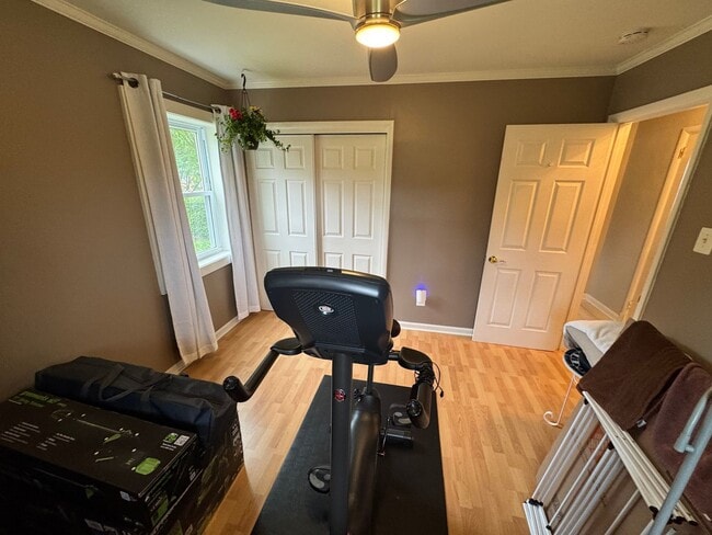 Building Photo - Gorgeous 3 Bed 1.5 Bath Single-Family Home...