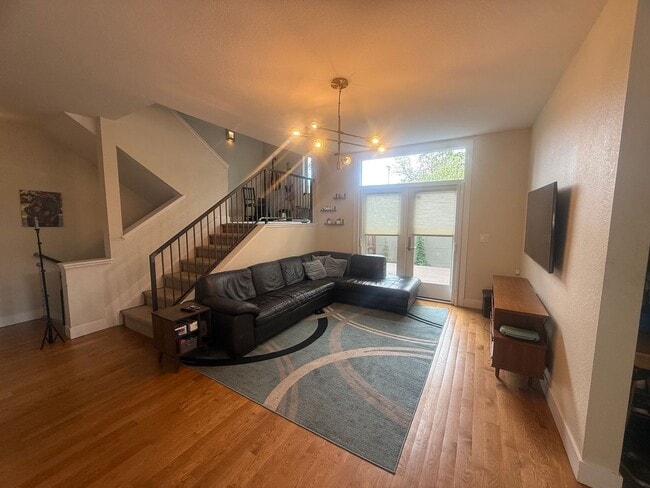 Building Photo - $0 DEPOSIT OPTION! MODERN 3-STORY HOME WITH ROOFTOP DECK NEAR BERKELY LAKE & 38TH AVE