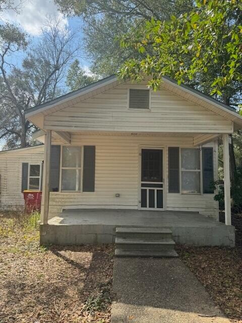 Primary Photo - 1028 Brett St N