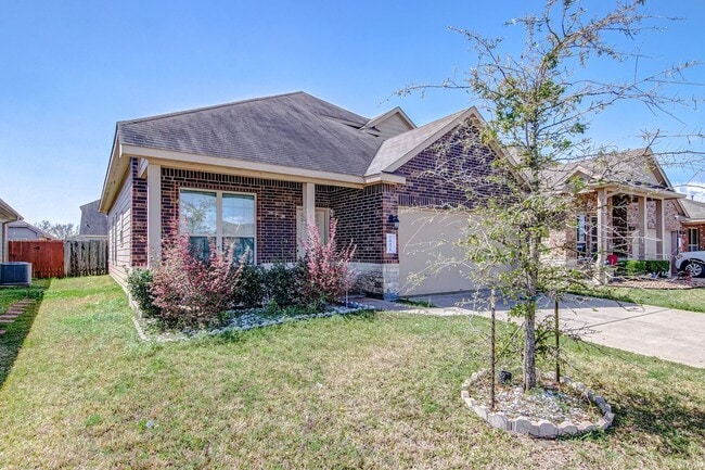 Building Photo - Ready to move in!