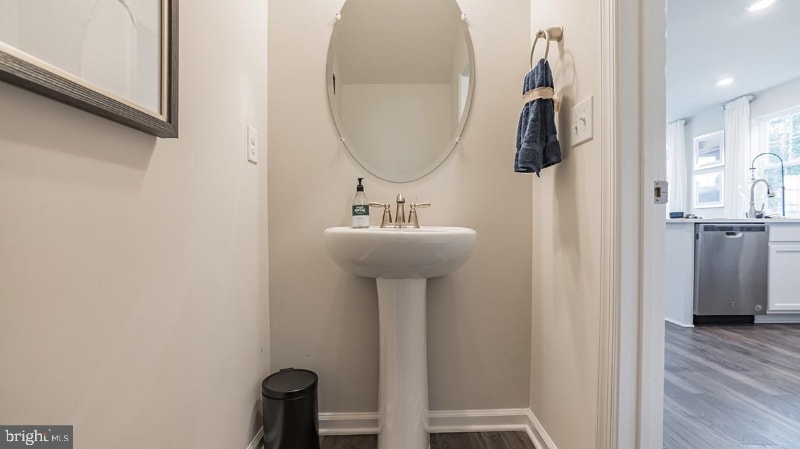 Building Photo - 35 Nelsons Wy