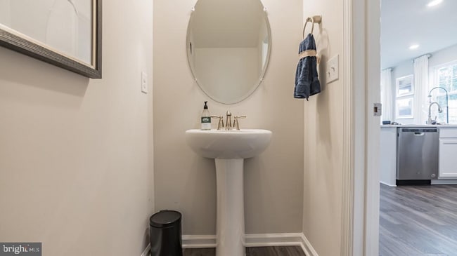 Building Photo - 35 Nelsons Wy