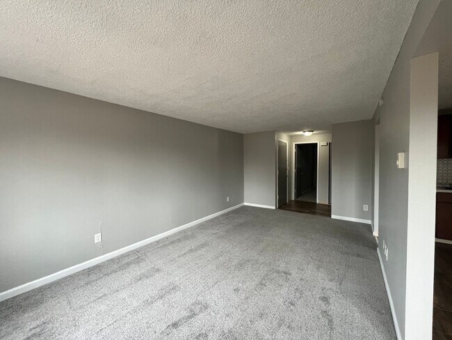 Interior Photo - Lincoln Court