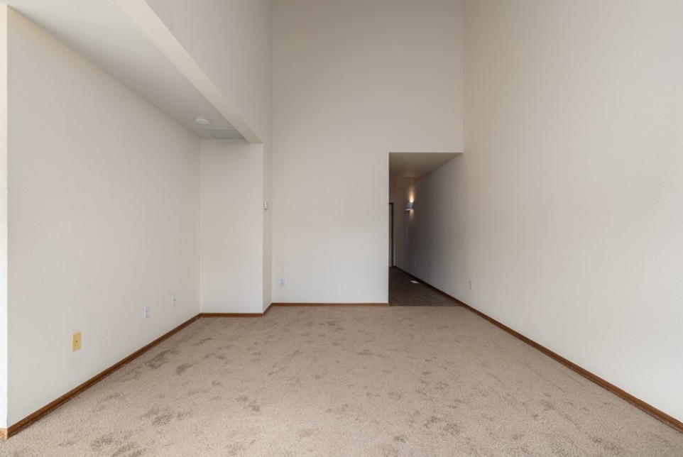 Building Photo - 2306 E Division St