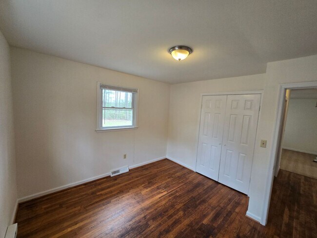 Building Photo - DUPLEX - 2 BR in Prince George County
