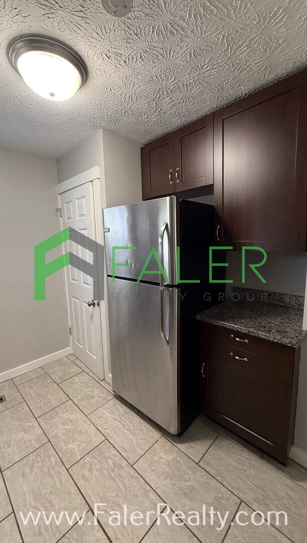 Building Photo - Charming Kettering Bungalow - 2 beds / 1 bath