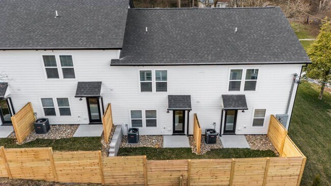 Building Photo - 124 Shipman Dr