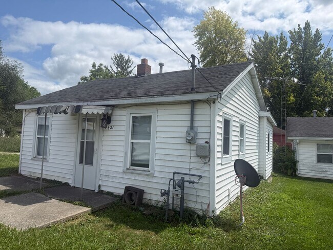 Building Photo - Cozy 1 Bed 1 Bath - Available Now!