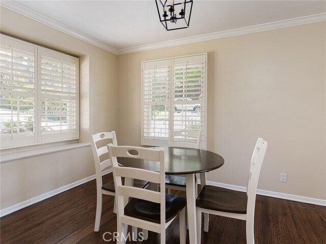 Building Photo - 3220 Palos Verdes Dr N