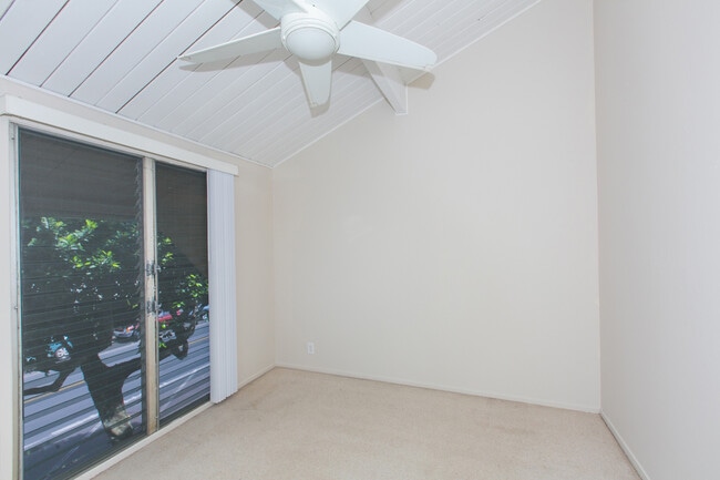 Building Photo - 95-146-146 Kipapa Dr