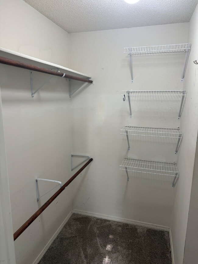 Building Photo - "Charming 3-Bed, 2-Bath Home with 1,368 Sq Ft of Comfort on Tradition Avenue!"