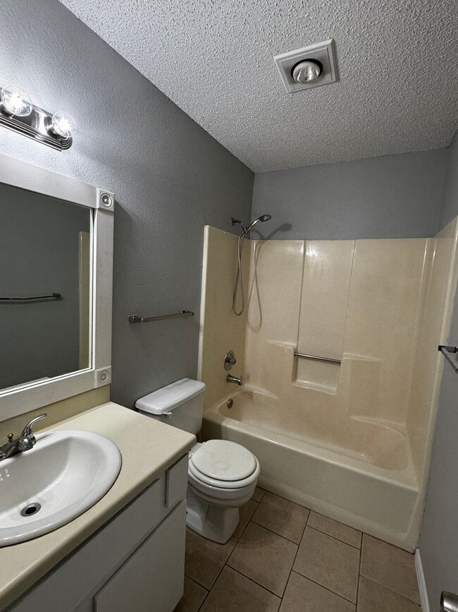Building Photo - 14414 Watermill