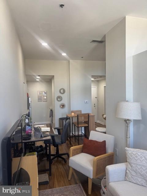 Building Photo - 315 New St