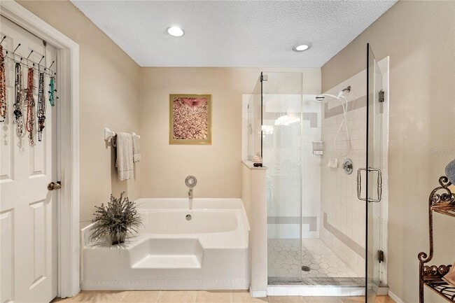 Building Photo - 4527 Hamlets Grv Dr