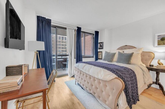 Building Photo - 0 bedroom in New York NY 10019