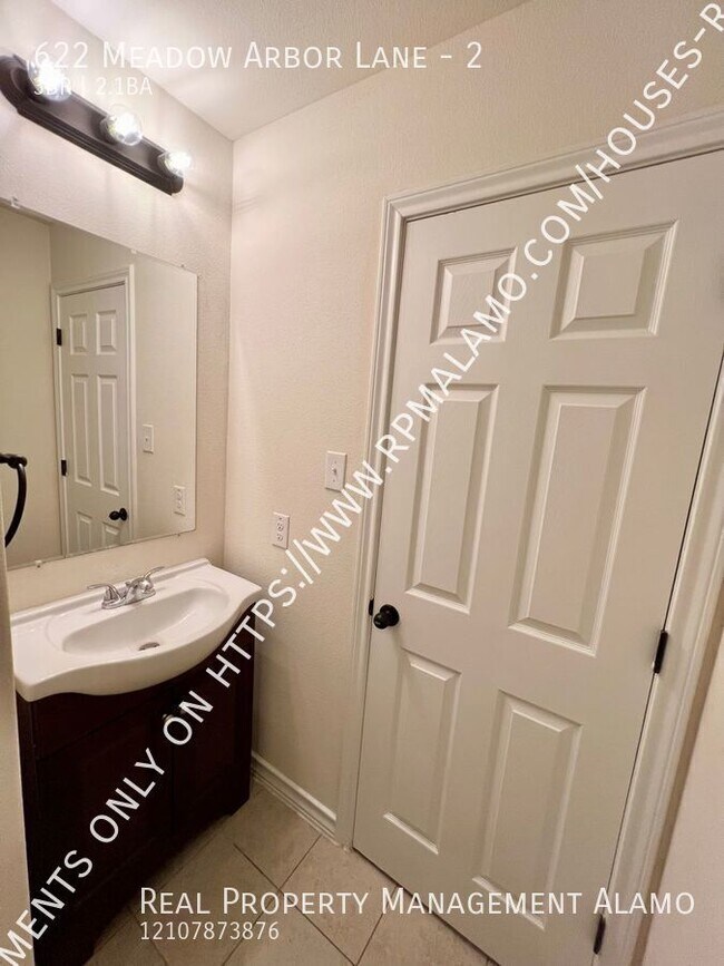 Building Photo - 622 Meadow Arbor Ln