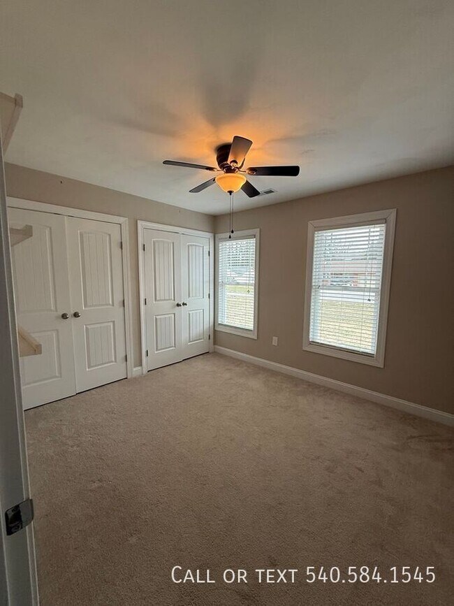 Building Photo - 839 Summerdean Ave NE