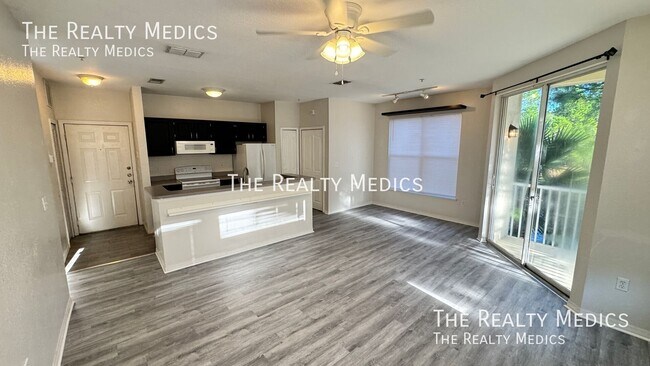 Building Photo - 8913 Legacy Ct