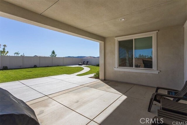 Building Photo - 24125 Montecito Dr