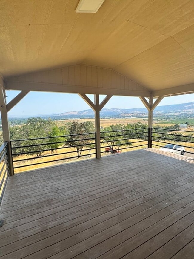 Building Photo - PRIVATE ONE OF KIND THAT SITS ATOP A HILLS...