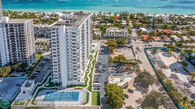 Building Photo - 3015 N Ocean Blvd