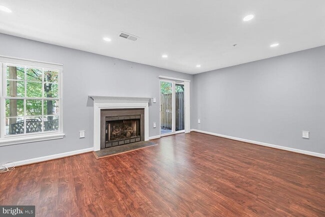Building Photo - 11249 Watermill Ln