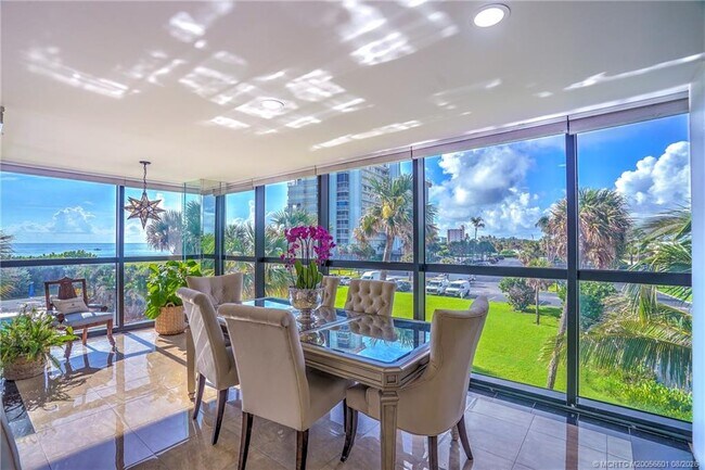 Building Photo - 10410 S Ocean Dr