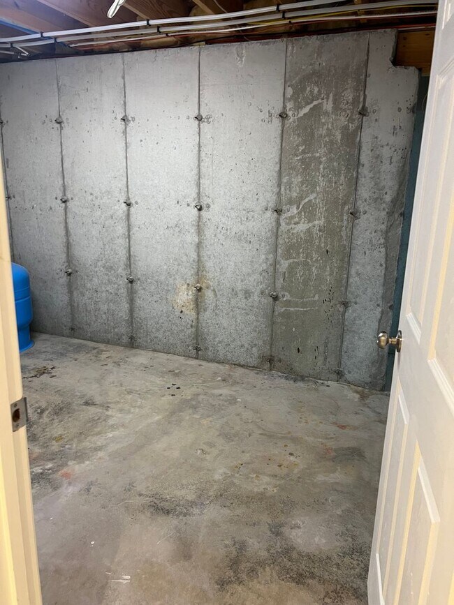 Building Photo - 11183 Cumberland Gap Dr
