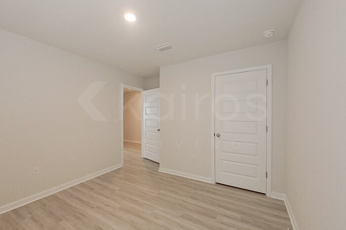 Building Photo - 4647 Malay Cir