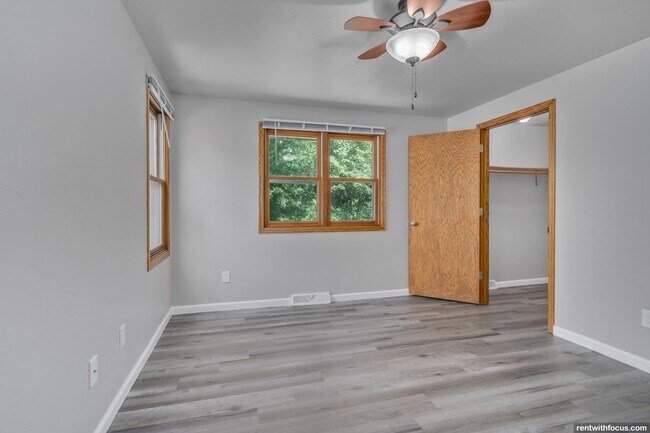 Building Photo - 2795-2797 Saint Ann Dr.