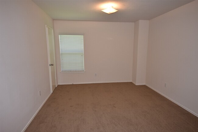 Building Photo - 1814 Emerald Pathway Dr
