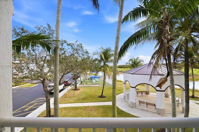 Building Photo - 4435 SW 160th Ave