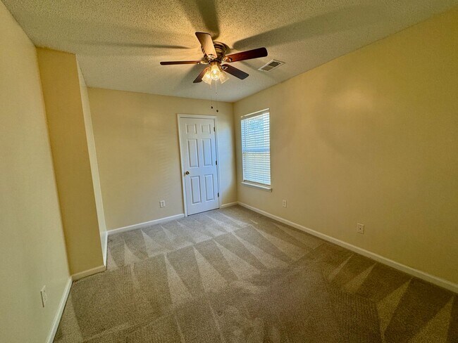 Building Photo - Sunroom and Fenced Backyard in the Heart of Kennesaw!