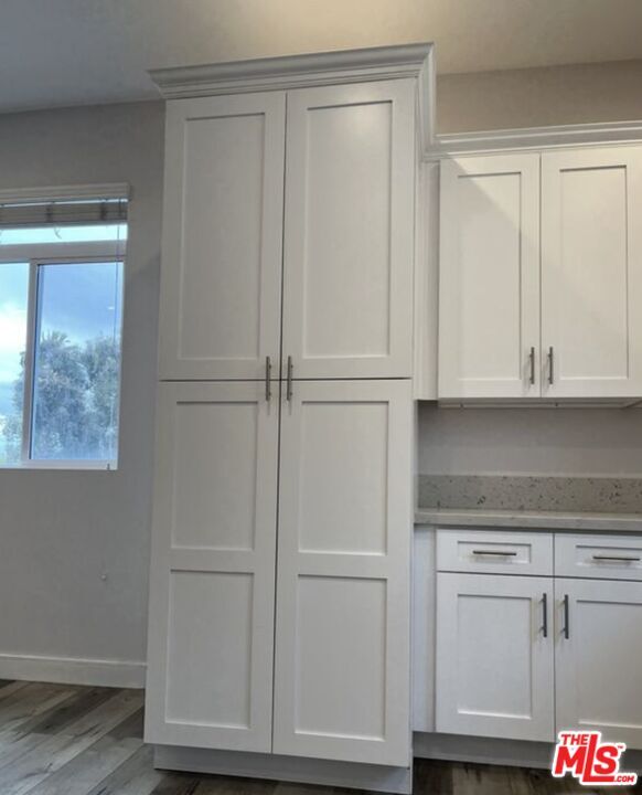 Building Photo - 3955 1/2 S Budlong Ave