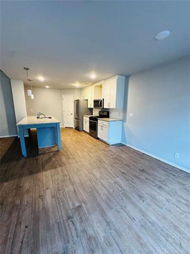 Building Photo - HOUSE FOR RENT!!!