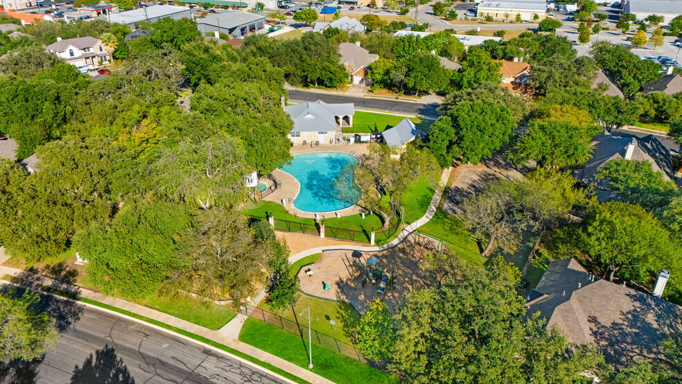 Building Photo - 12211 Hart Crest