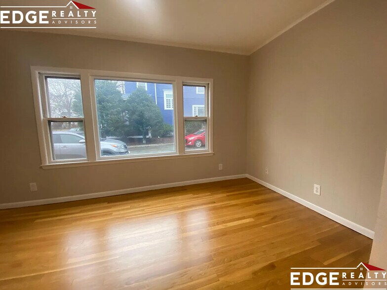 Building Photo - 80 Wallingford Rd