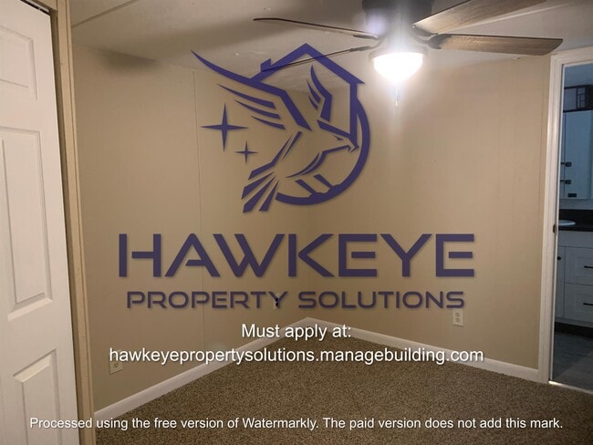 Building Photo - 530 Skyline Dr E