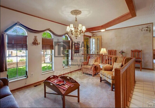 Building Photo - 2541 Taylor Ln