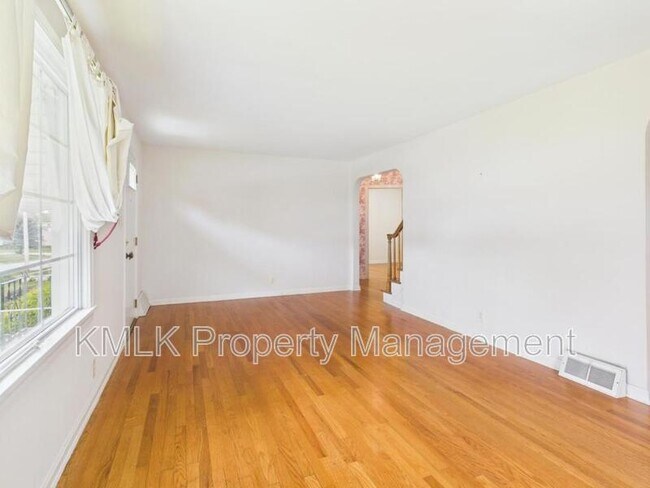 Building Photo - 2667 11th St