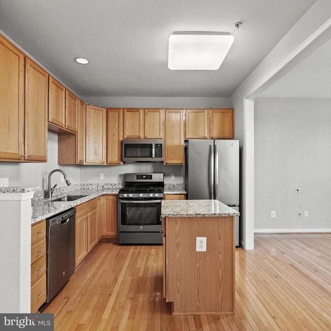 Building Photo - 5006 Grimm Dr