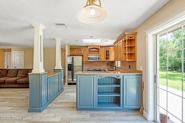 Building Photo - 317 Surf Dr