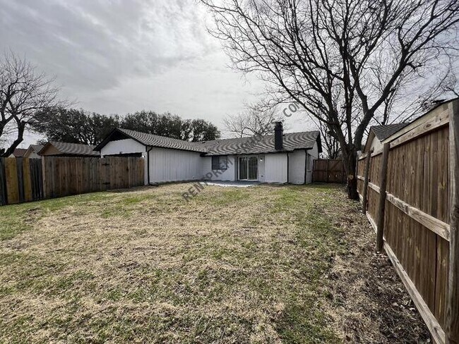 Building Photo - 3037 Burning Tree Ln