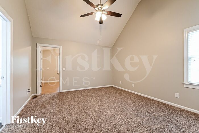 Building Photo - 905 Jacobean Ct