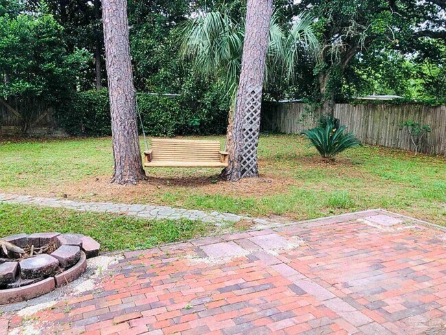 Building Photo - 3708 Whispering Pines Dr